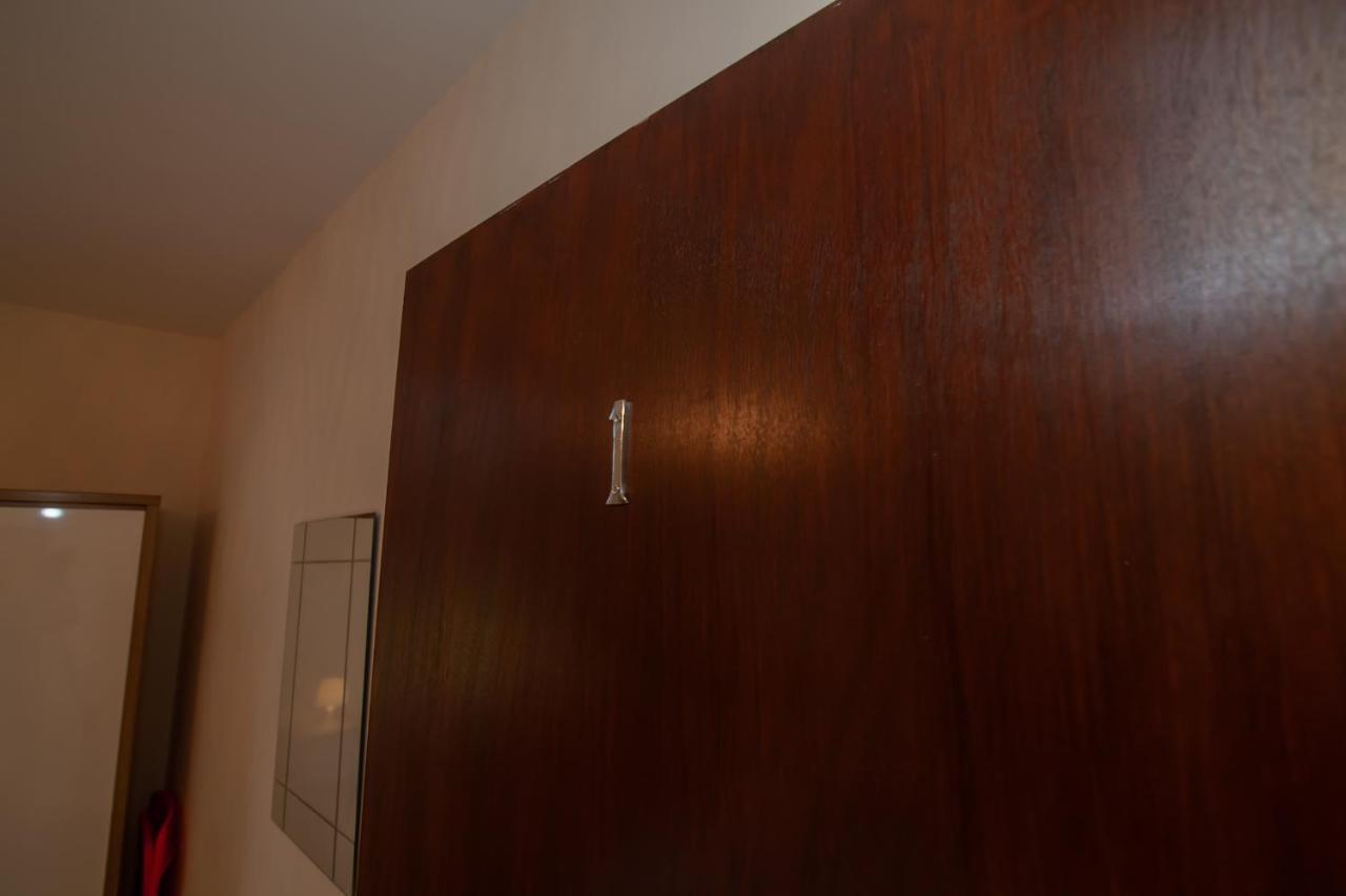 Casa Fresa Franks Serviced Accommodation Liverpool Exteriör bild