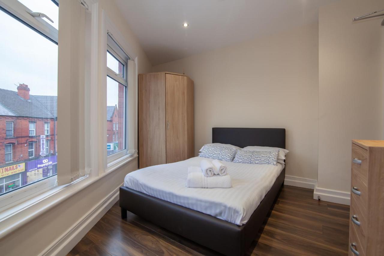 Casa Fresa Franks Serviced Accommodation Liverpool Exteriör bild
