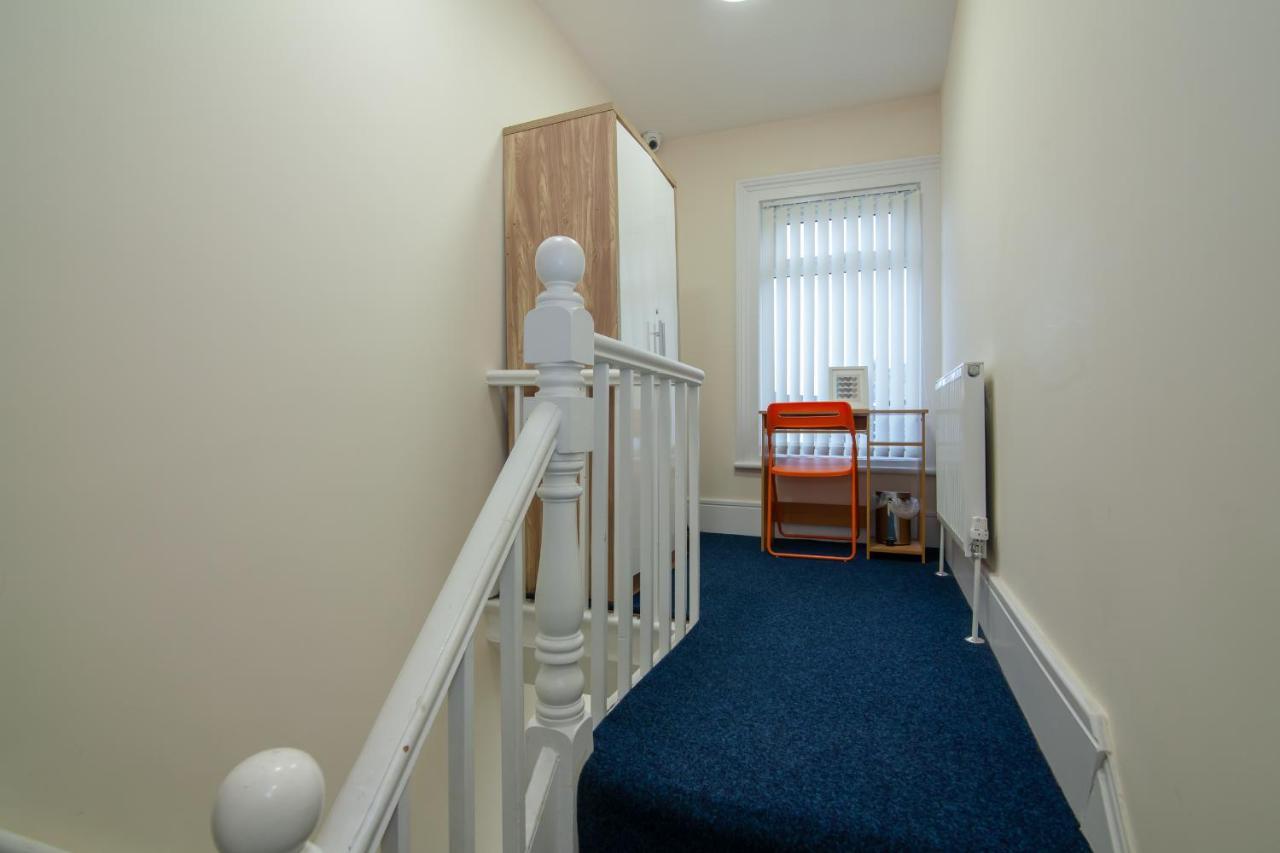 Casa Fresa Franks Serviced Accommodation Liverpool Exteriör bild