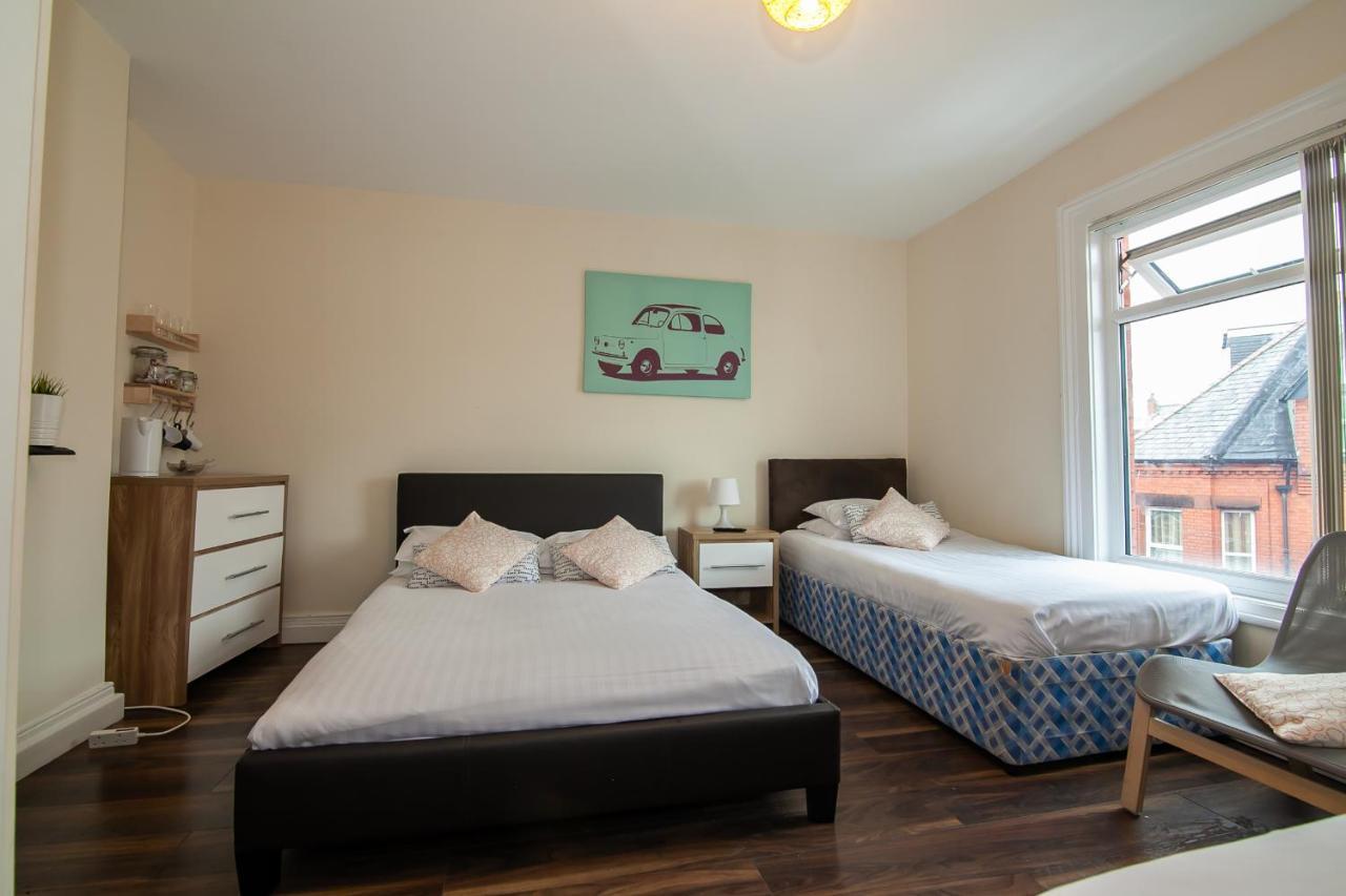 Casa Fresa Franks Serviced Accommodation Liverpool Exteriör bild