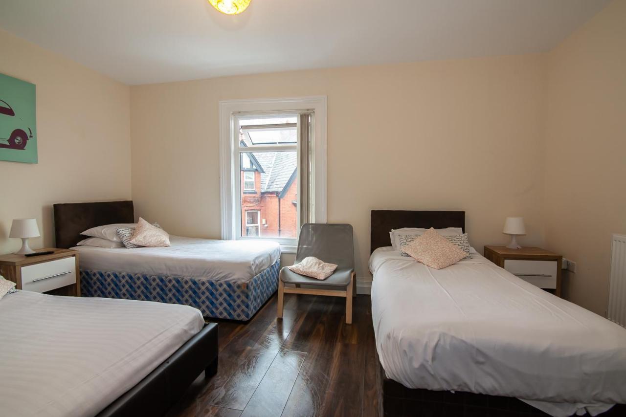 Casa Fresa Franks Serviced Accommodation Liverpool Exteriör bild