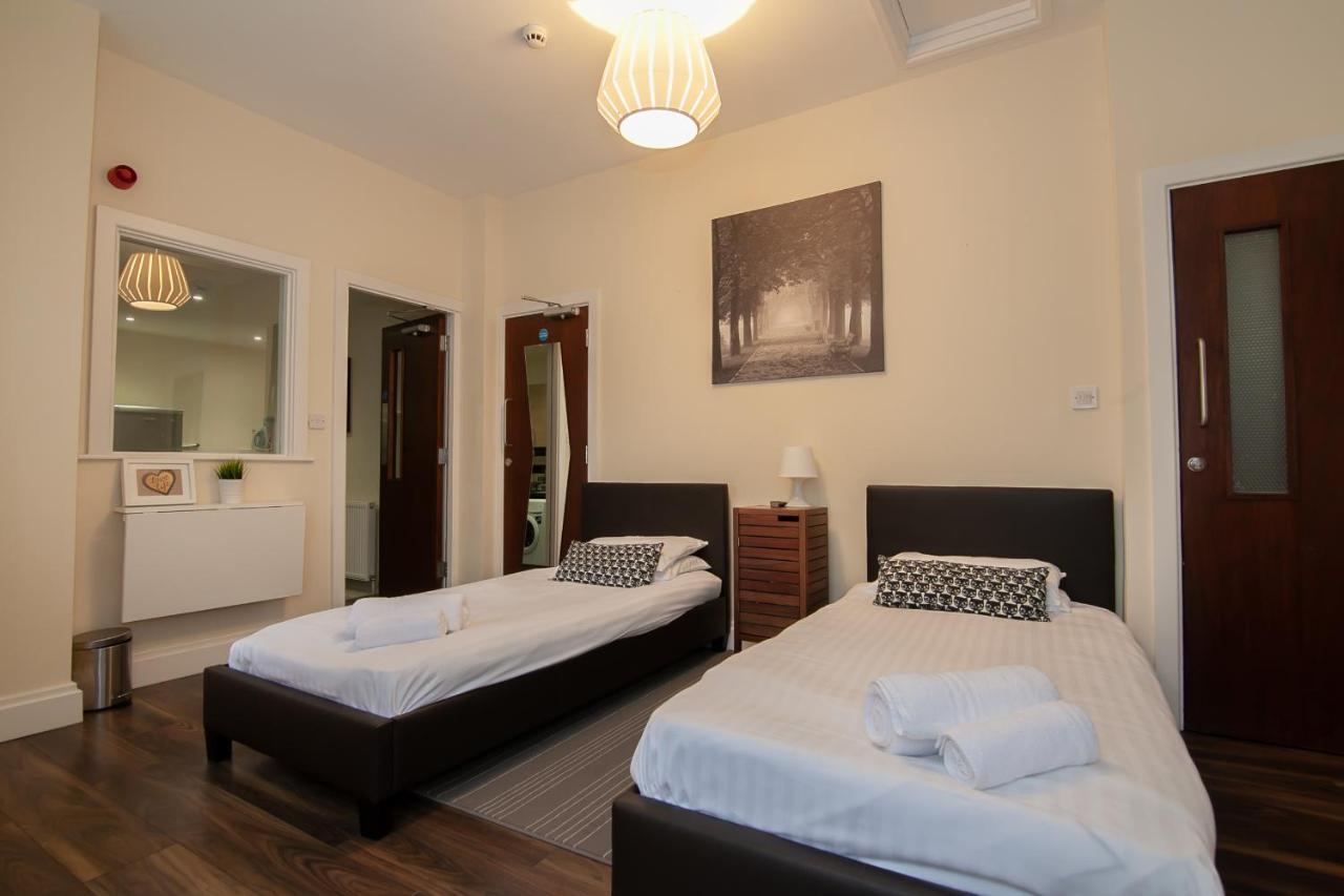 Casa Fresa Franks Serviced Accommodation Liverpool Exteriör bild
