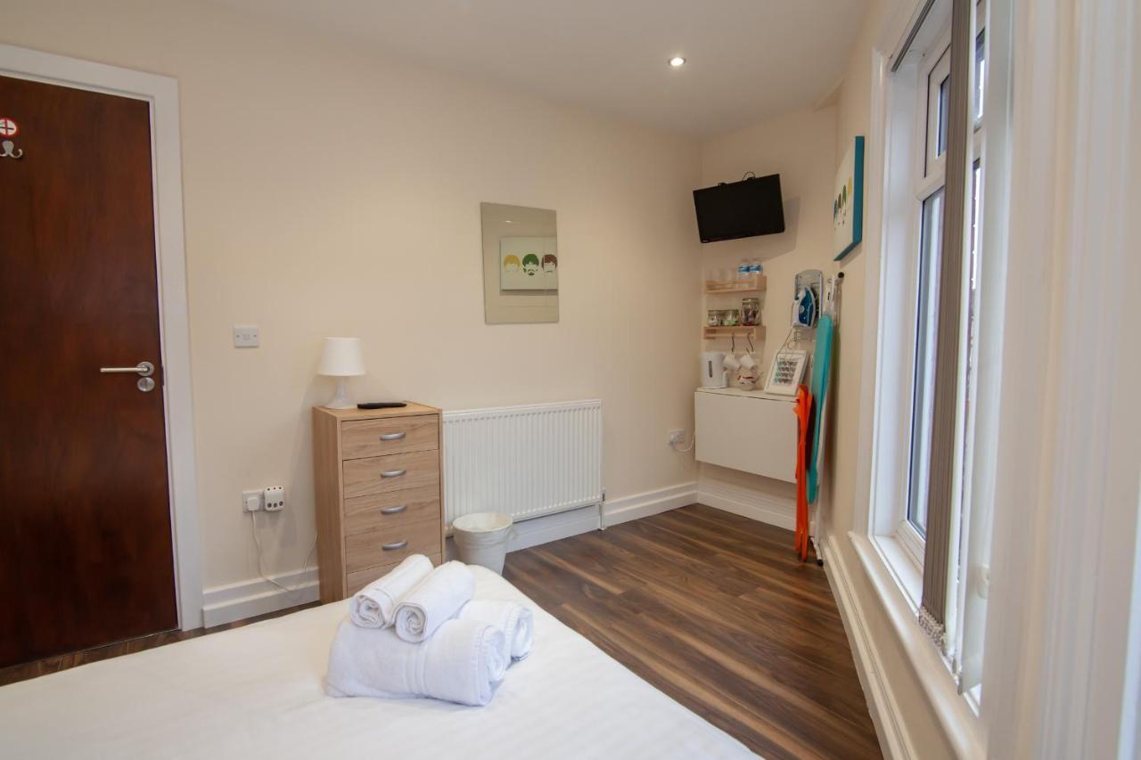 Casa Fresa Franks Serviced Accommodation Liverpool Exteriör bild