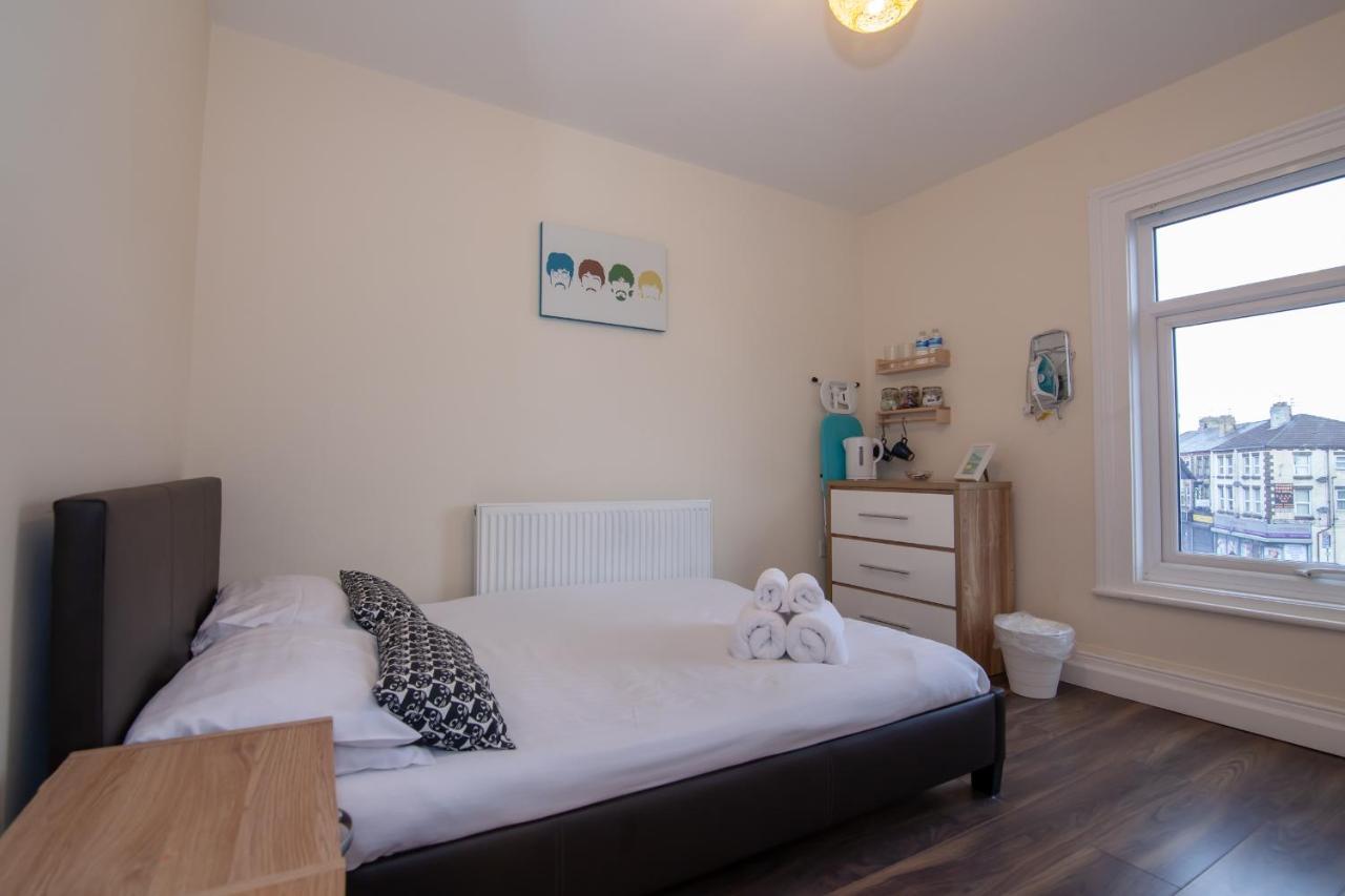Casa Fresa Franks Serviced Accommodation Liverpool Exteriör bild